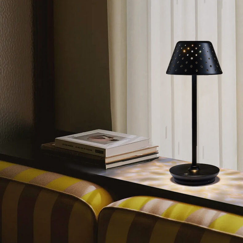 LumiSteel | Modern Minimalistisk Perforerad Smidesjärn USB LED Bordslampa