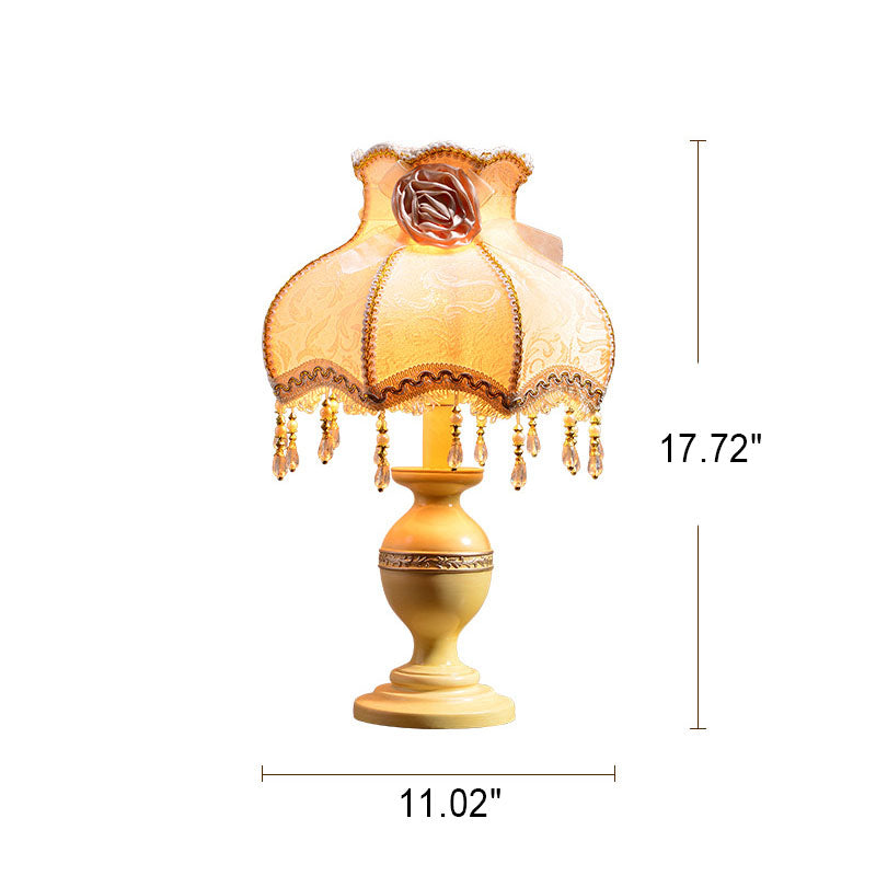 Vintage French Country Bordslampa – Resin Base med Rose Tofs Accent