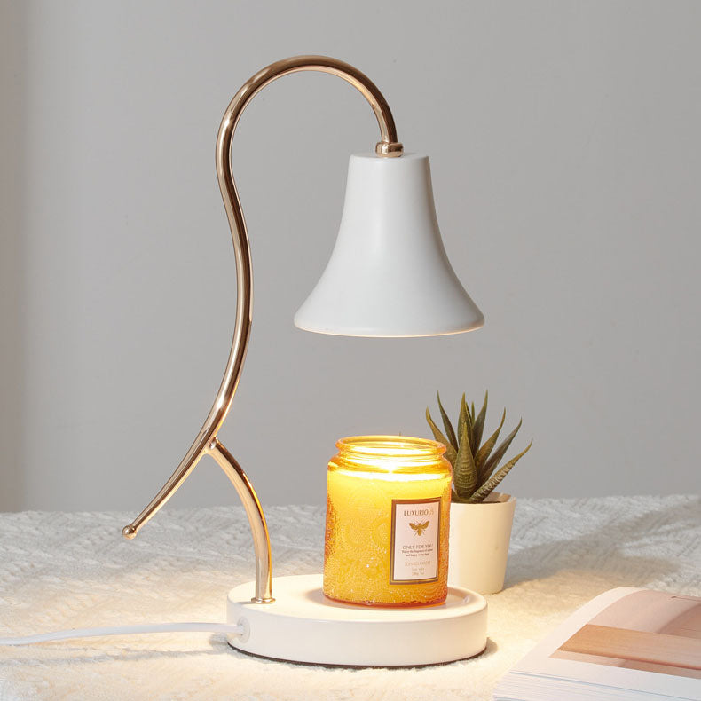 Modern blommig järnvaxlampa – konstnärlig glöd med elegant minimalistisk design