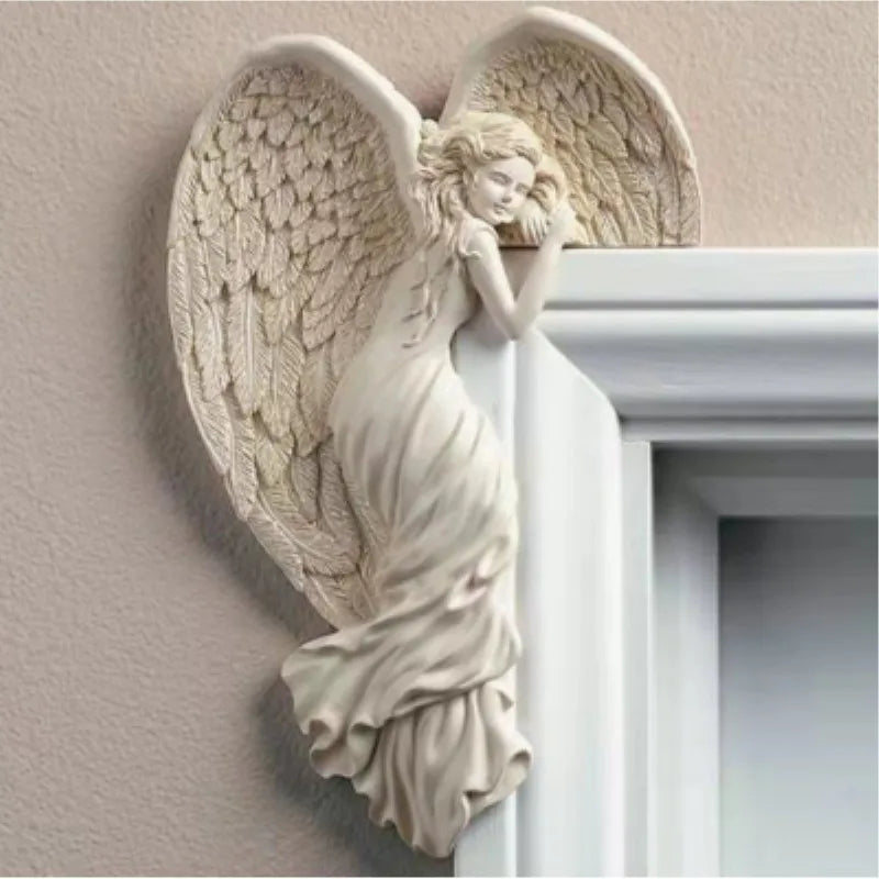 3D-väggskulptur med vit ängel - Elegant bevingad hörnkonst för klassisk heminredning