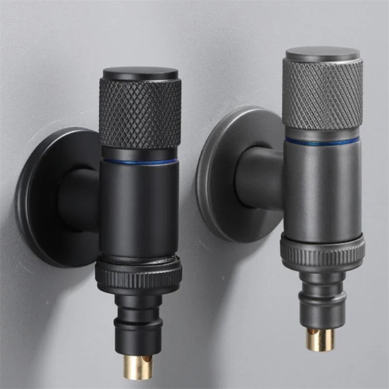 Väggmonterad mässingsblandare – Slangkoppling för inomhus- och utomhusbruk