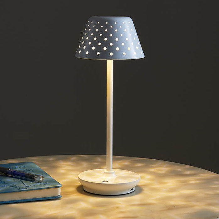 LumiSteel | Modern Minimalistisk Perforerad Smidesjärn USB LED Bordslampa