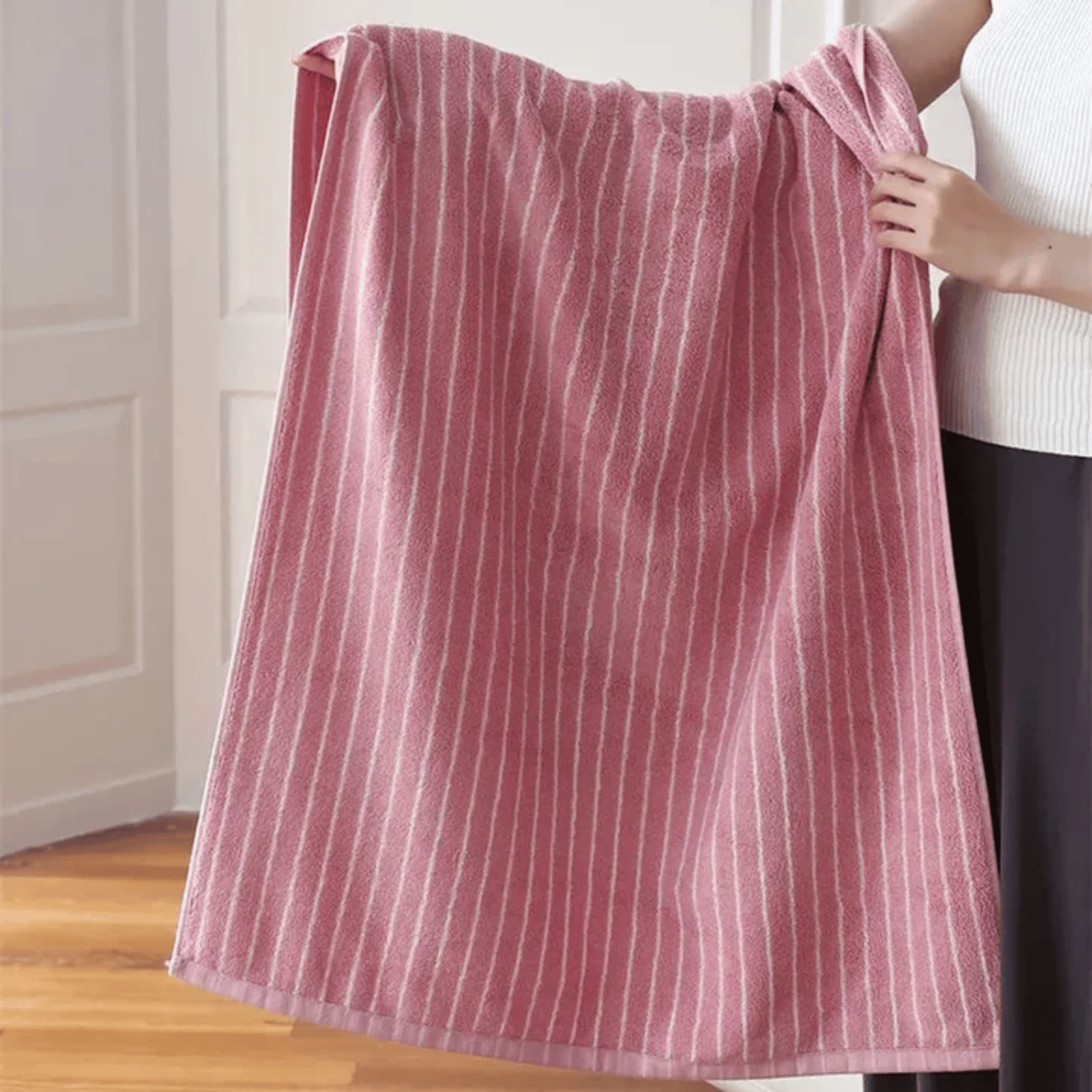 Mjuka roséfärgade handdukar i vintagestil – Dekorativa randiga badhanddukar för moderna hem