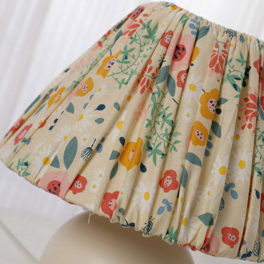 Elegant keramisk bordslampa – Vintage blommig berlock