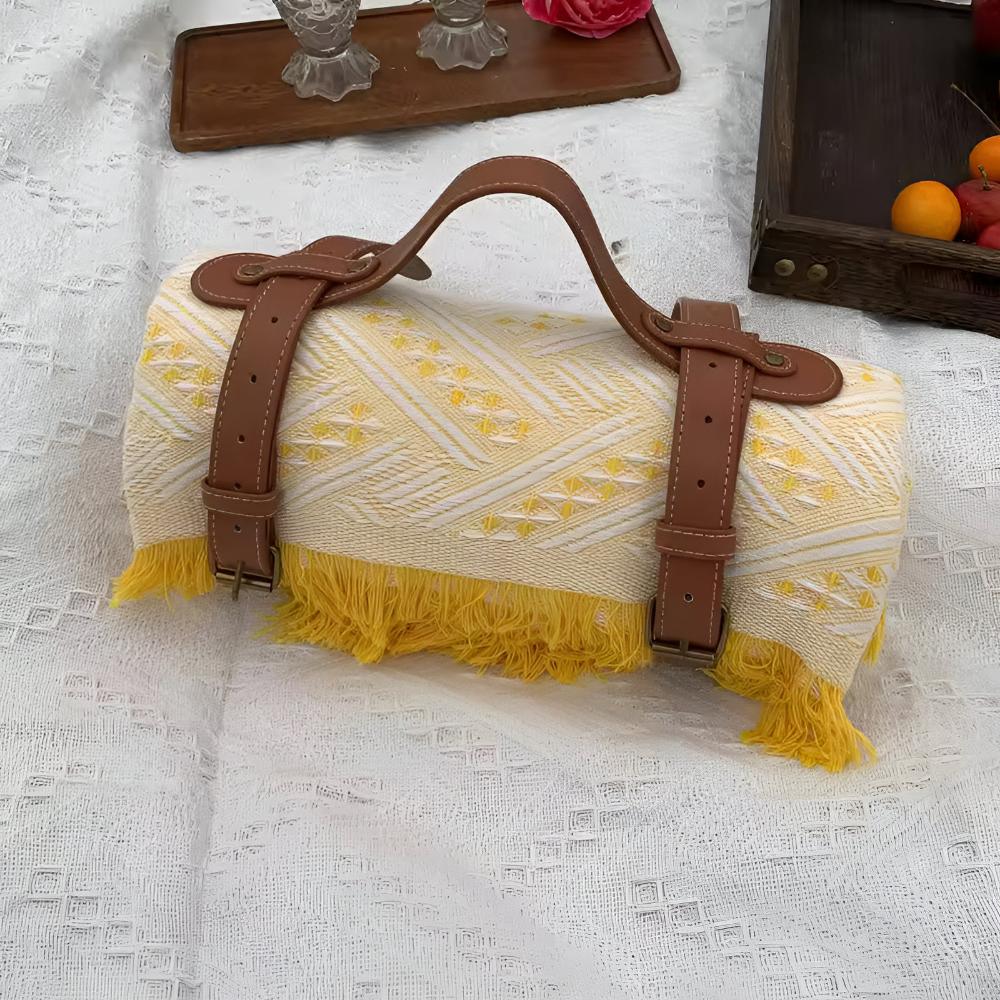 MeadowEase picknickmatta – hopfällbar komfort med charm på landsbygden