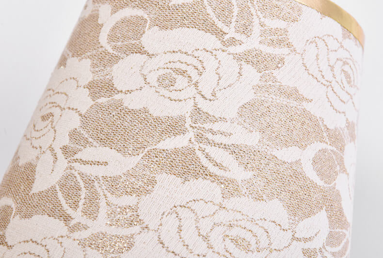 Elegant bordslampa i kristalltyg - europeisk design med mönstrad tygskärm