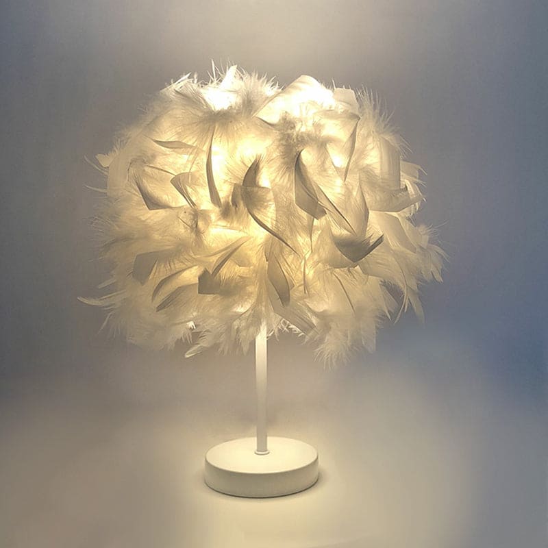 FeatherGlow - Fjäderbred sfärisk bordslampa