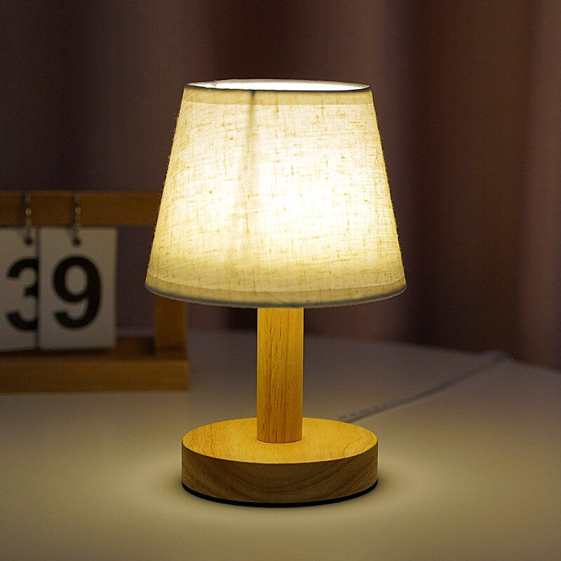 NordicGlow träbordslampa – tidlös design, justerbar atmosfär