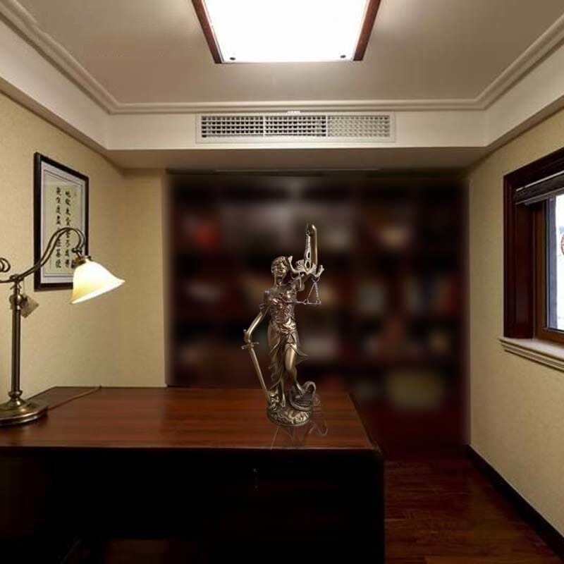 Lady Justice-figur – Elegant dekorativ skulptur av rättvisans gudinna