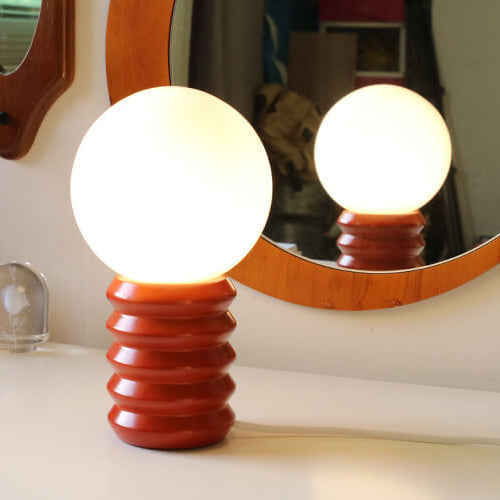 Vintage orange bordslampa i massivt glas – Retro berlock med varmt sken