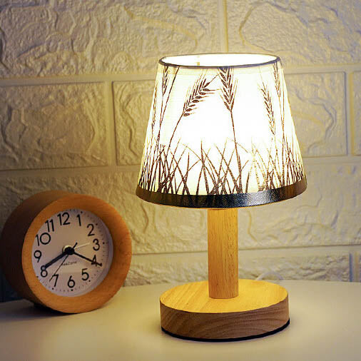 NordicGlow träbordslampa – tidlös design, justerbar atmosfär