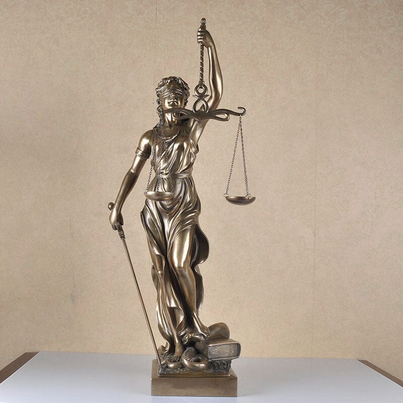 Lady Justice-figur – Elegant dekorativ skulptur av rättvisans gudinna