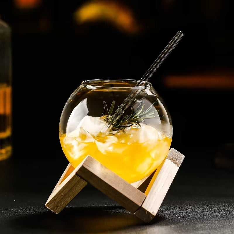 Kreativt glas med träställ – Elegant kupolformad dryckesmugg för unik hem- och barstil