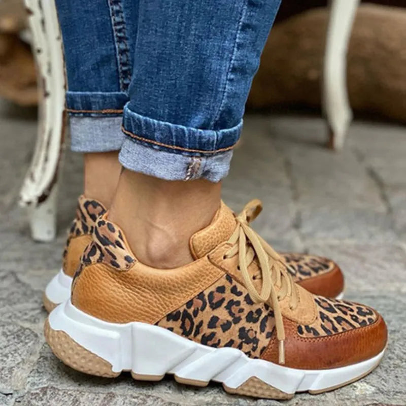 Trendiga djurmönster-sneakers med snörning för kvinnor