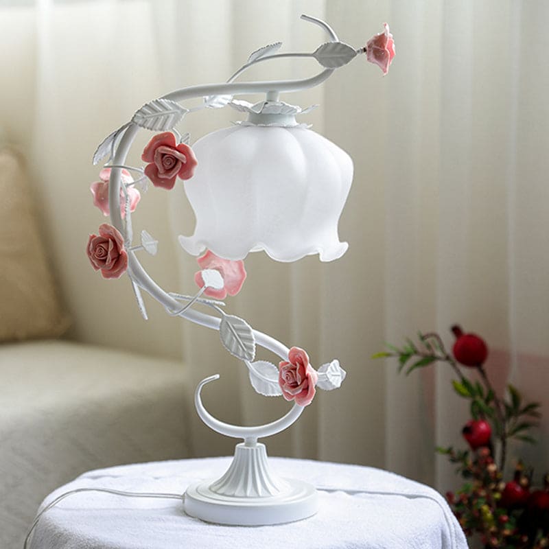 RoseGlow – Pastoral-stil bordslampa