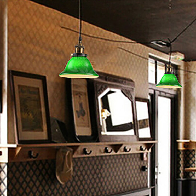 Smaragdgrön taklampa i glas