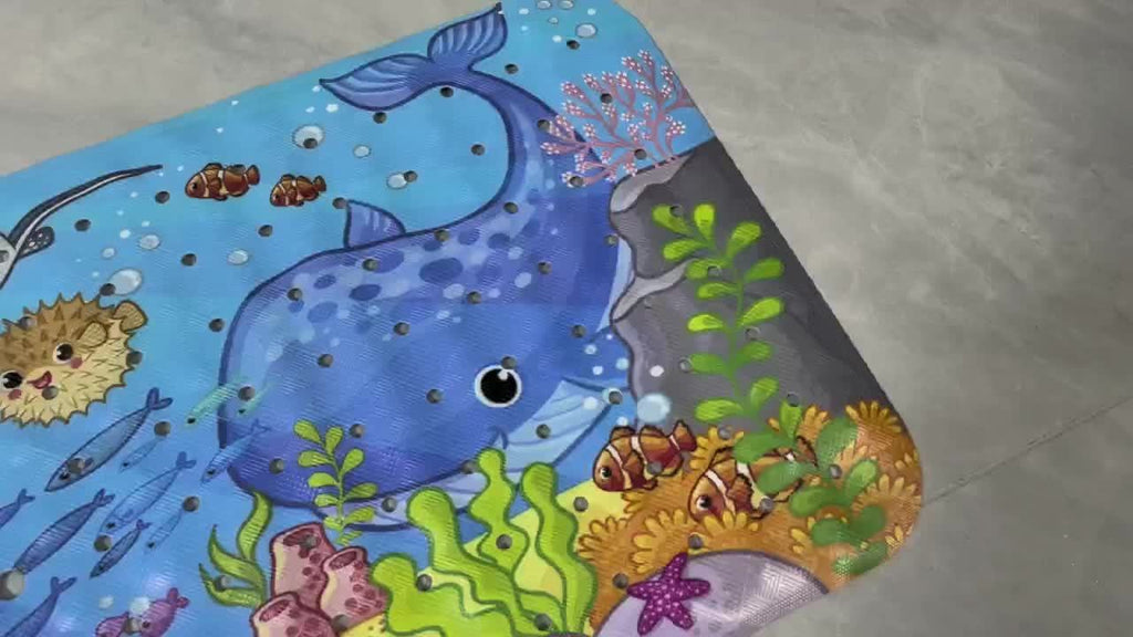 Halkfri badrumsmatta för barn – Rolig tecknad design med sugkoppar och dräneringshål