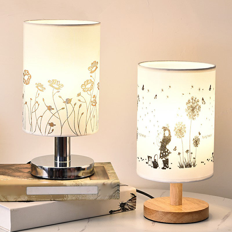 Minimalistisk cylindrig sänglampa – Soft Glow med tryckt tygskärm