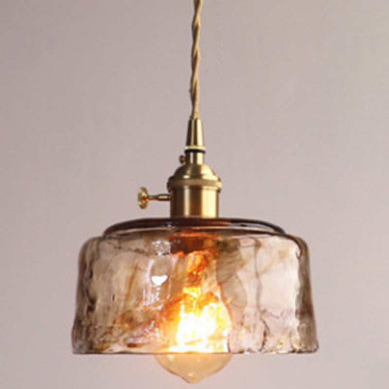 Oval taklampa med kristallprismor