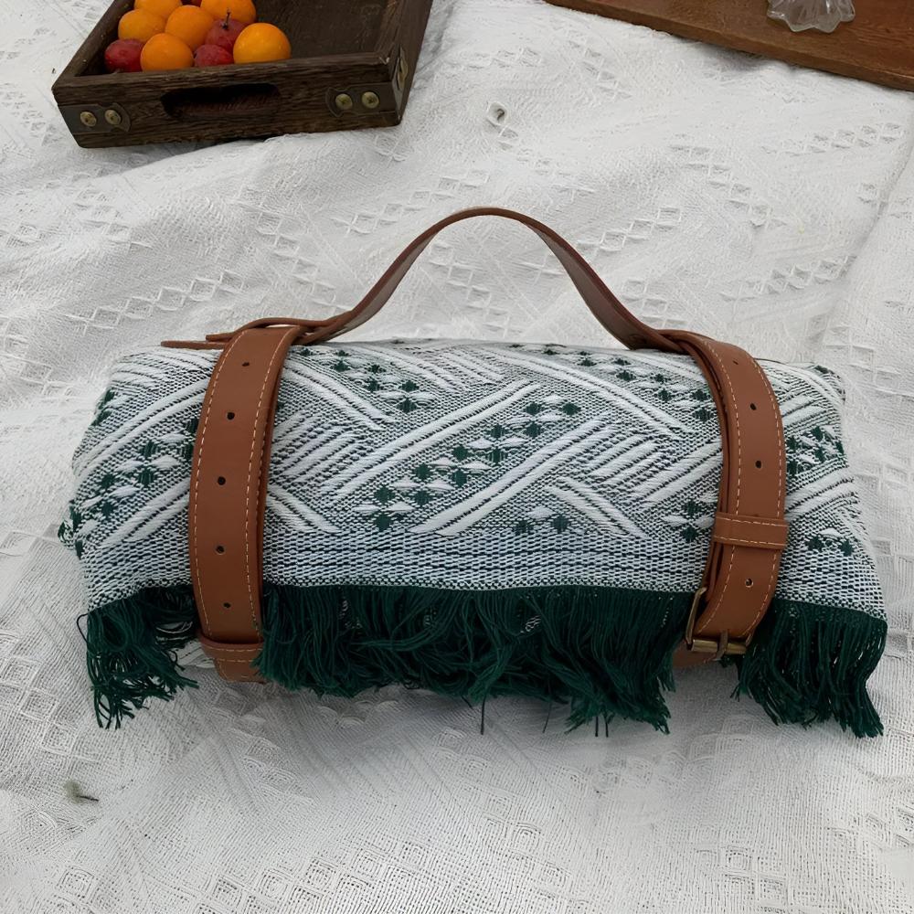 MeadowEase picknickmatta – hopfällbar komfort med charm på landsbygden