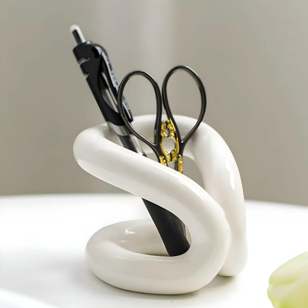 Elegant keramisk knutskulptur – modern nordisk-inspirerad dekor
