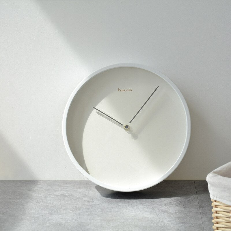 Nordic Minimalist Väggklocka – Snygg klocka för alla interiörer