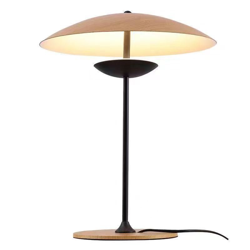 Dekorativ bordslampa med strålande sfär – unikt sken för moderna hem