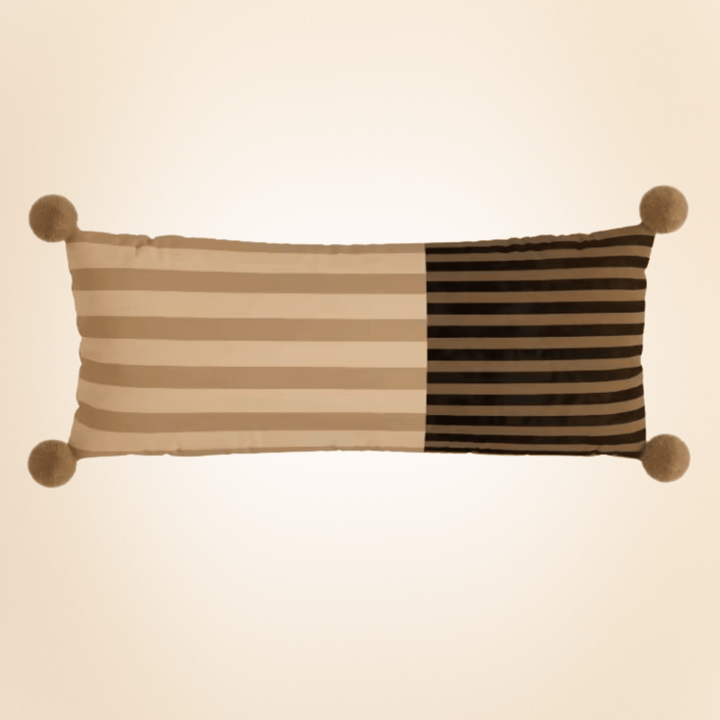 Lyxigt örngott i sammet med eleganta tofsdetaljer – Mjuk dekorativ kudde för soffa och säng