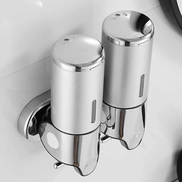Elegant väggmonterad tvålpump – Modern touch för en enkel badrumsstil
