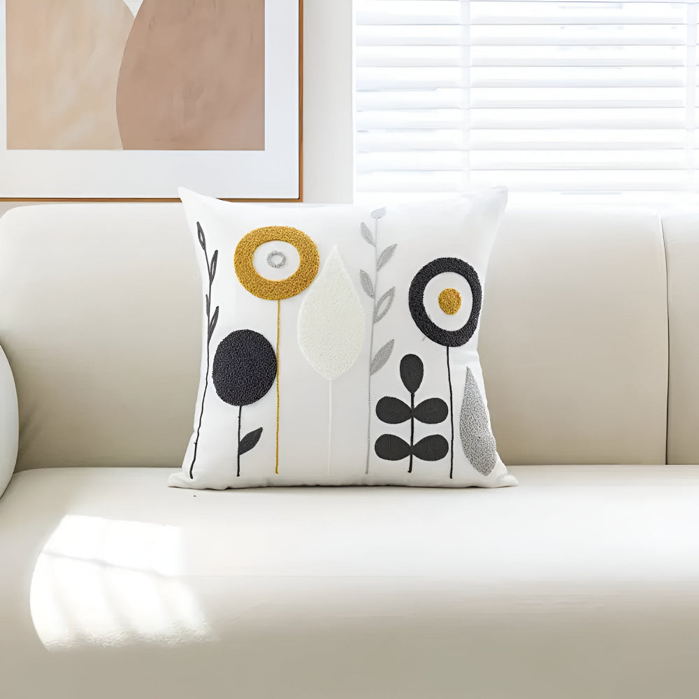 Bloom broderat kuddfodral – elegant blommig accent