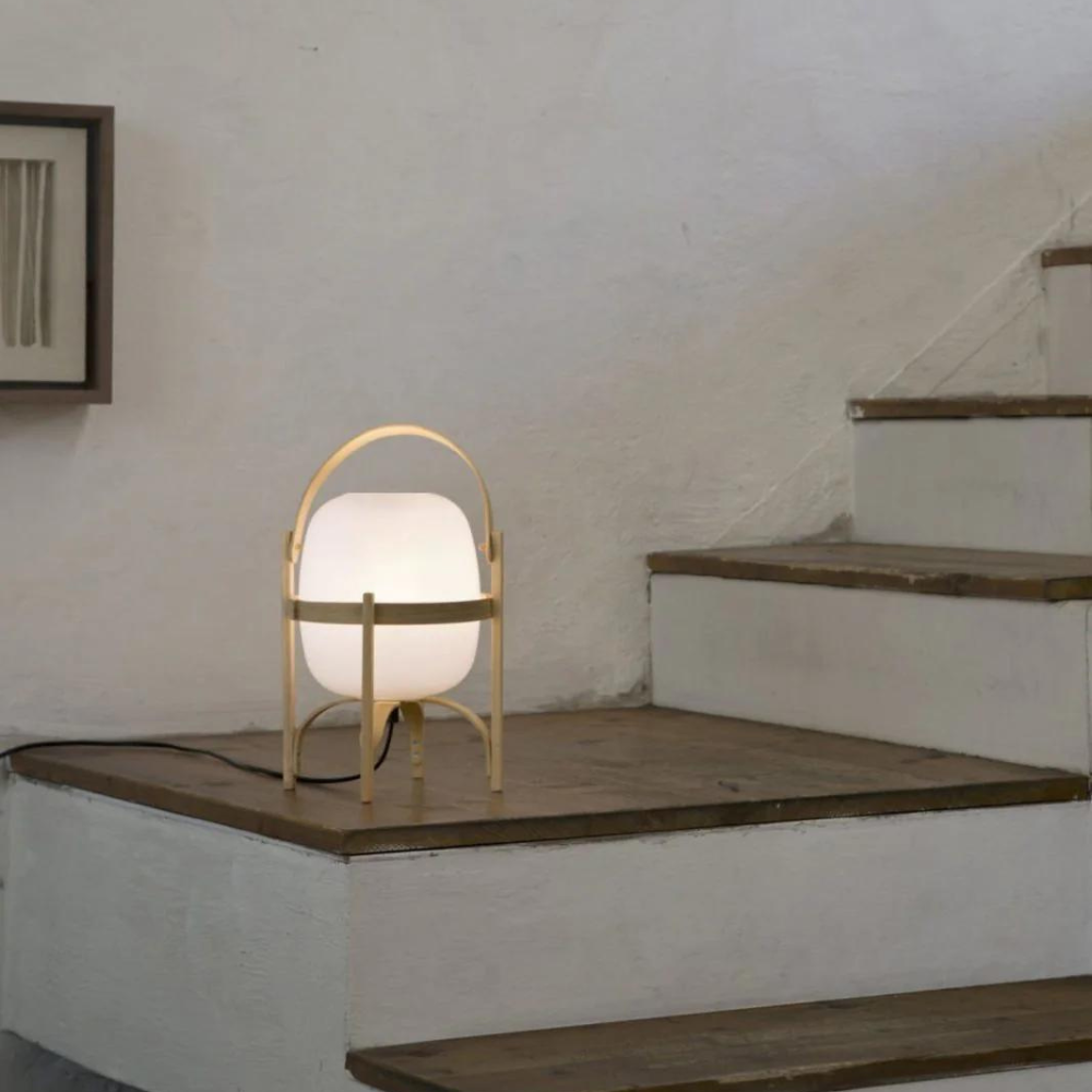 Bärbar LED-bordslampa – Snygg belysning för hem och kontor