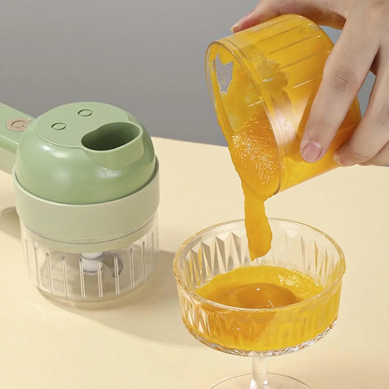 KitchenPro - Multifunktionell elektrisk grönsaksskärare
