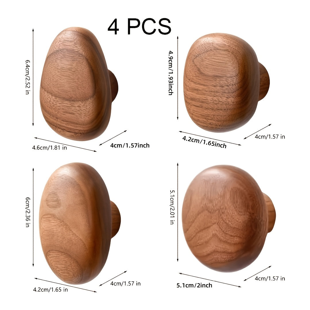 WoodCraft – Set med 4 handsnidade väggkrokar i trä