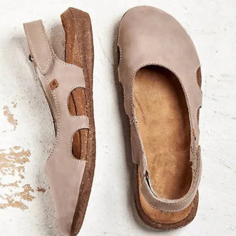 Sommarsandaler med stängd tå för kvinnor