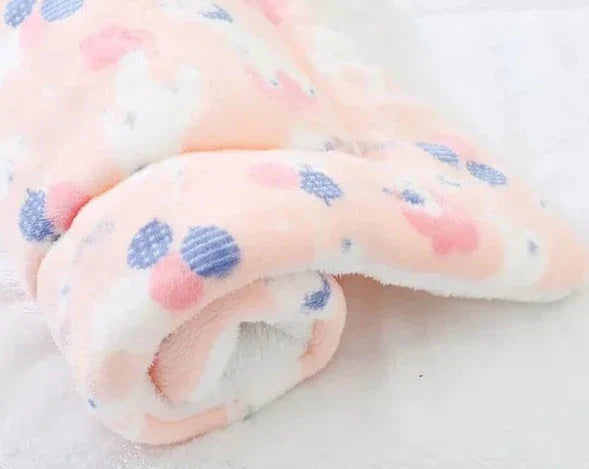 SnuggleSoft – Ultramysig fleecefilt för katter | Värme och komfort hela dagen