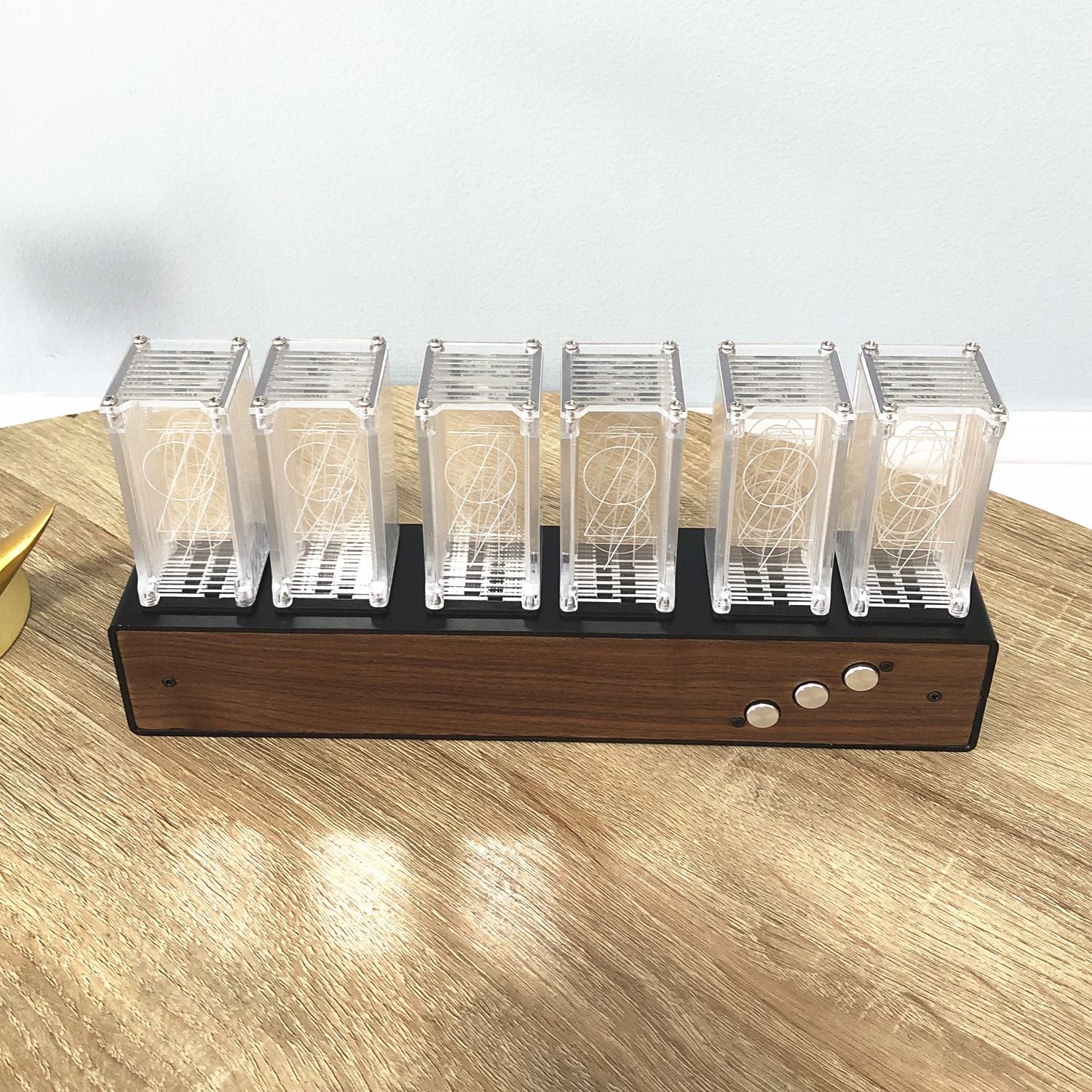 GlowEra – Retroinspirerad LED Nixie-rörklocka