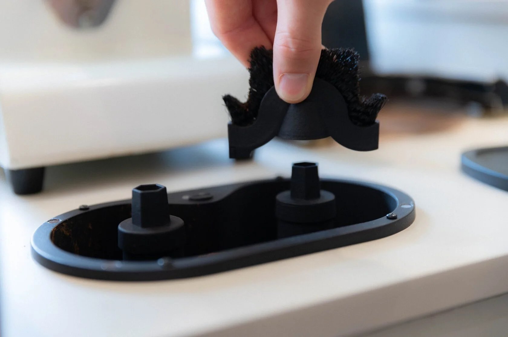 Rengöringsset för espressomaskin – portafilterborste, hållare och skrubbsvamp för baristavård