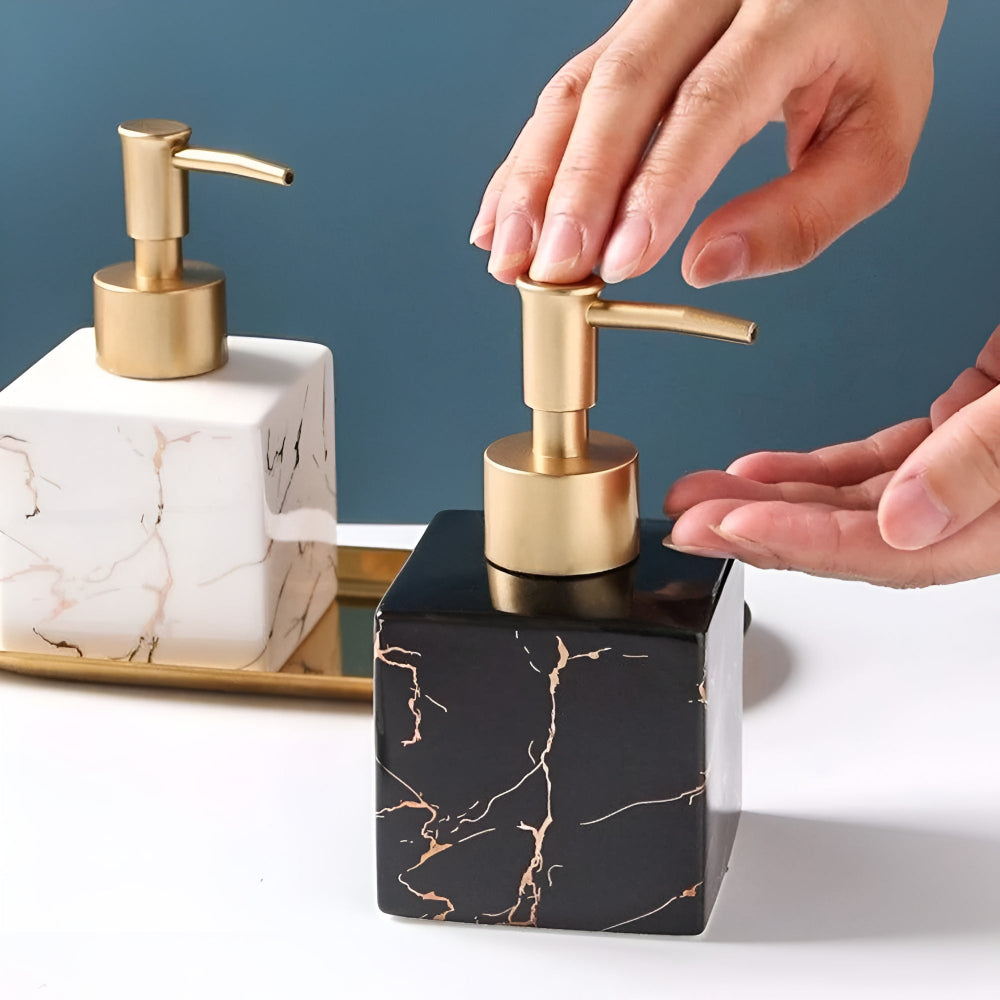 MarbleElegance Soap Dispenser – Lyxig touch för ditt badrum