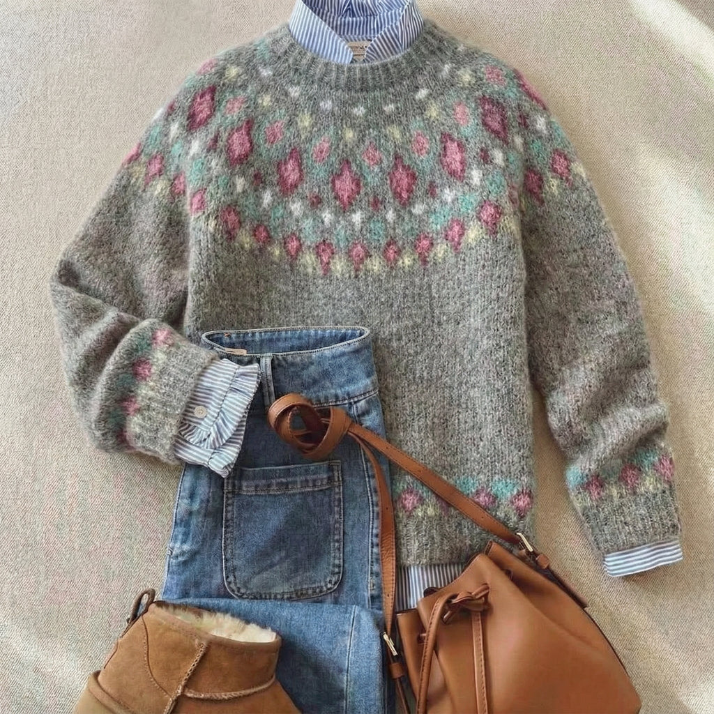 Liselott  Tröja med rund hals och Fair Isle-mönster vid oket – ledig tröja med lager-på-lager-look