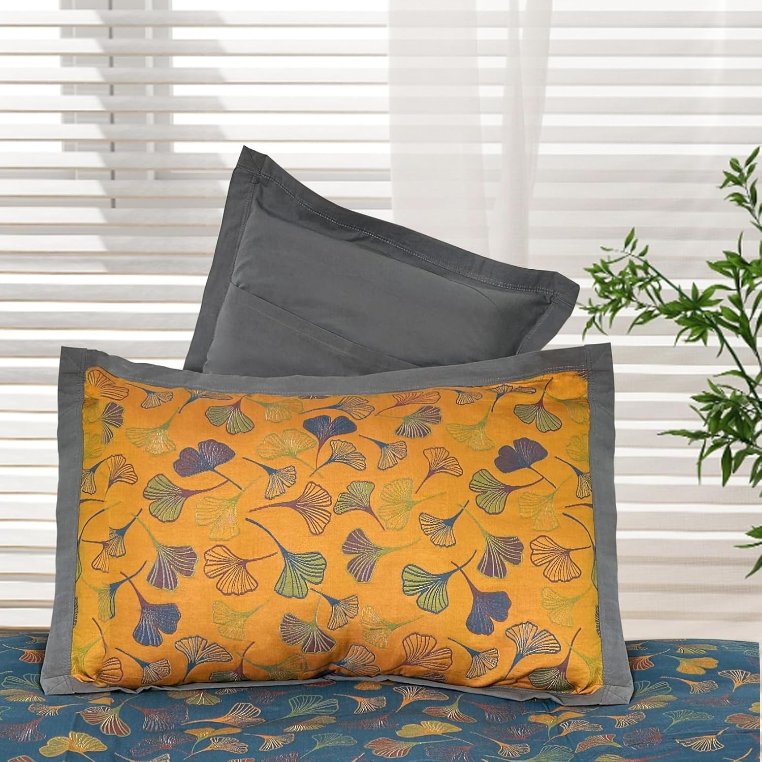 GinkgoLuxe broderade kuddar – Elegant bomullskomfort