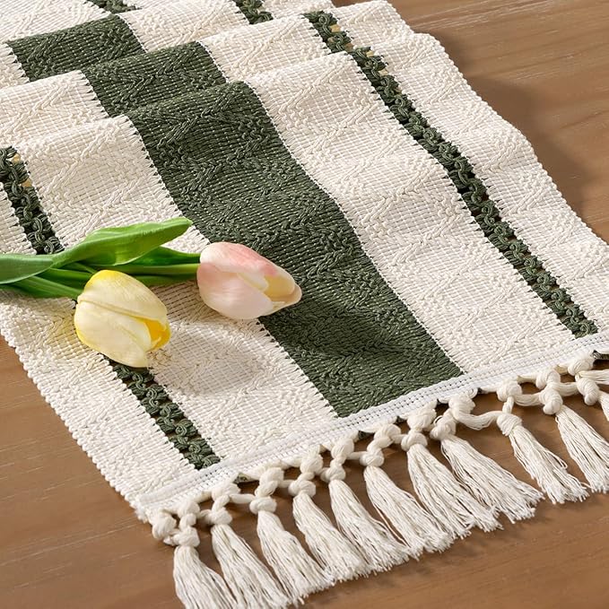 Boho Macrame-bordslöpare – Rustik bomulls- och linnedekor med tofsar