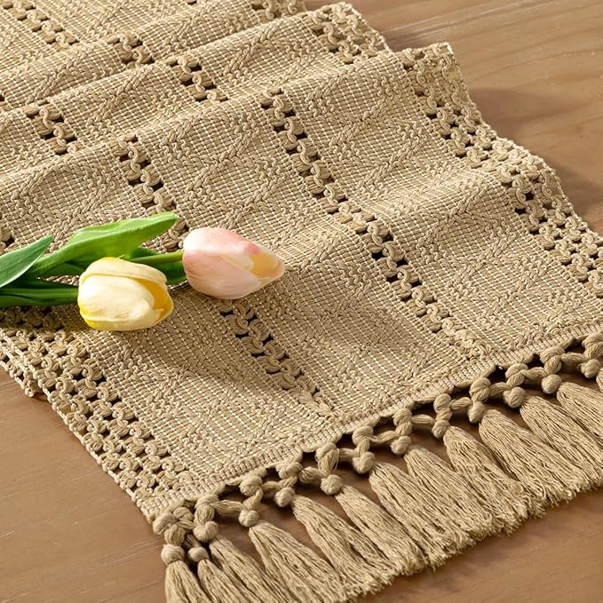 Boho Macrame-bordslöpare – Rustik bomulls- och linnedekor med tofsar