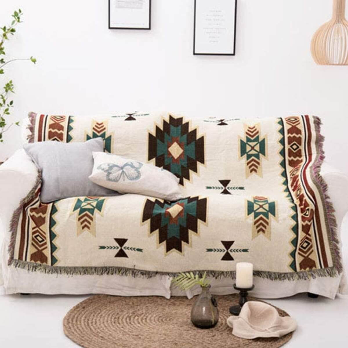 Dekorativ filt i bohemisk stil – Pläd med livfullt tribalmönster