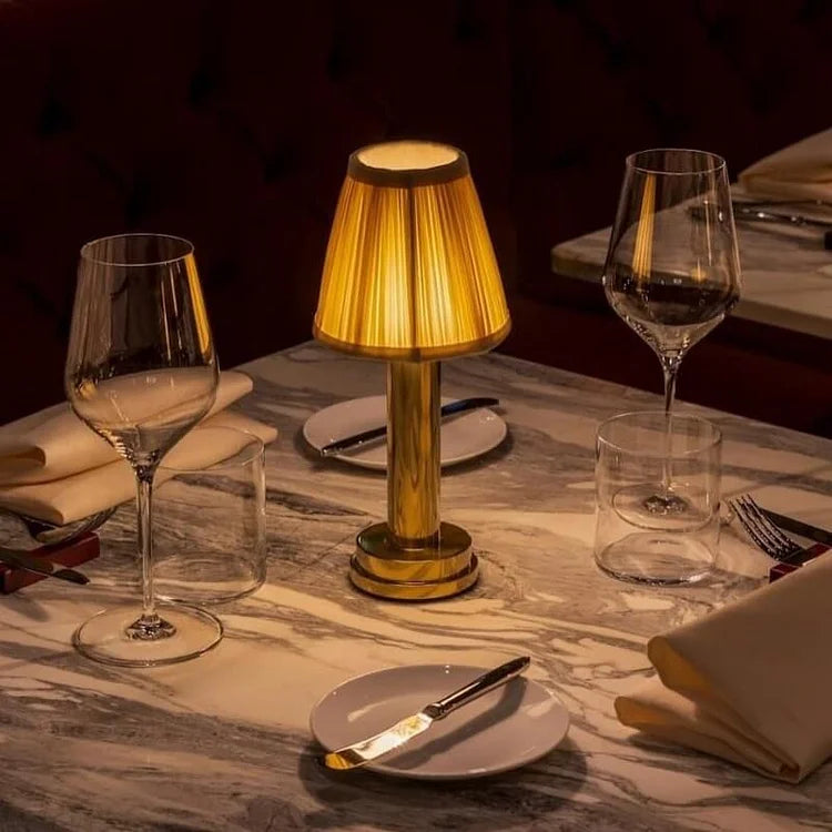 Elegant sladdlös LED Silk Touch bordslampa – modern elegans