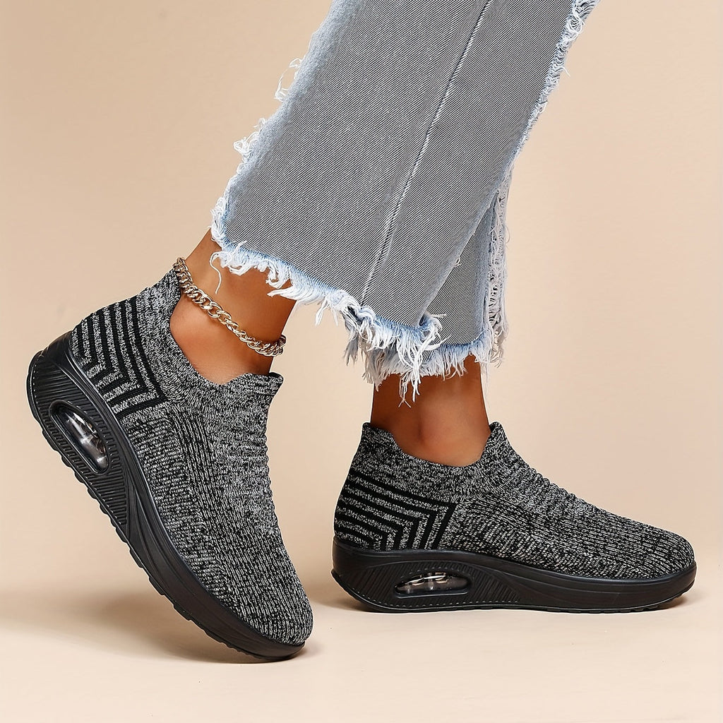 Ermintrude | Stickad slip-on-sneaker med luftdämpning – sportig promenadsko