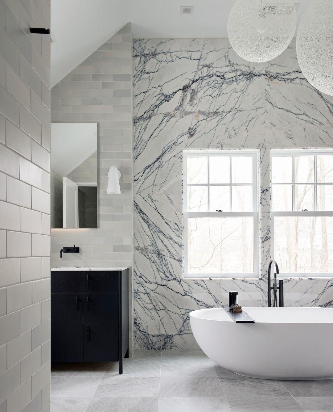 Elegant konisk vägglampa i glas – Modern vägglampa för sovrum och vardagsrum