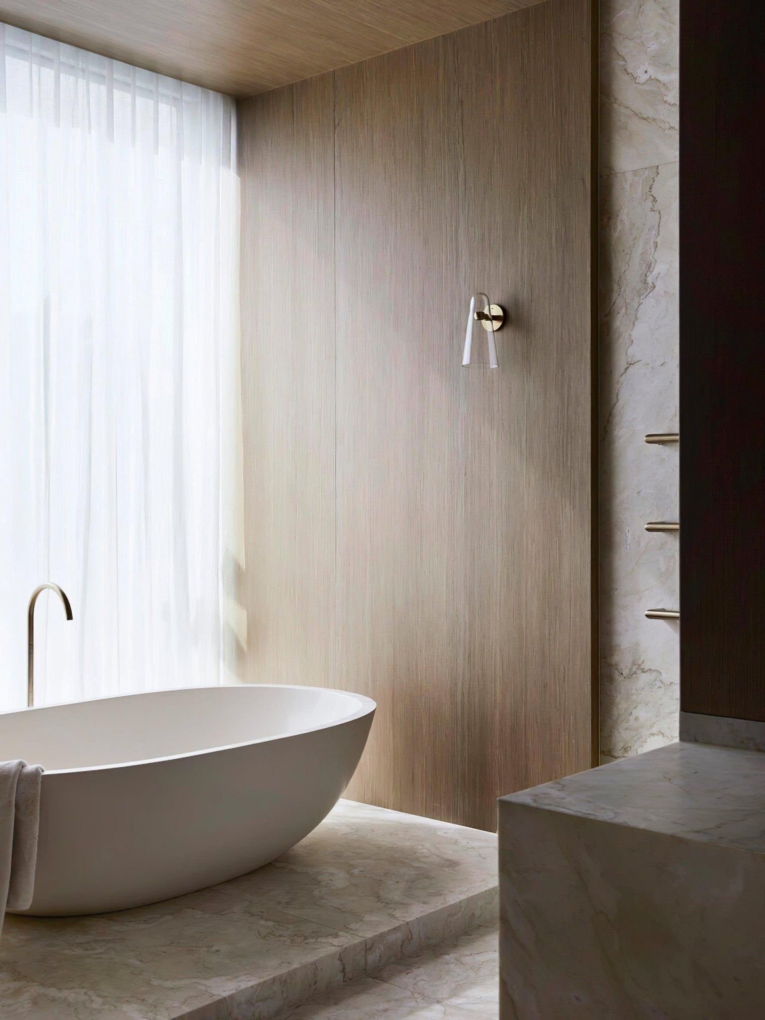 Elegant konisk vägglampa i glas – Modern vägglampa för sovrum och vardagsrum