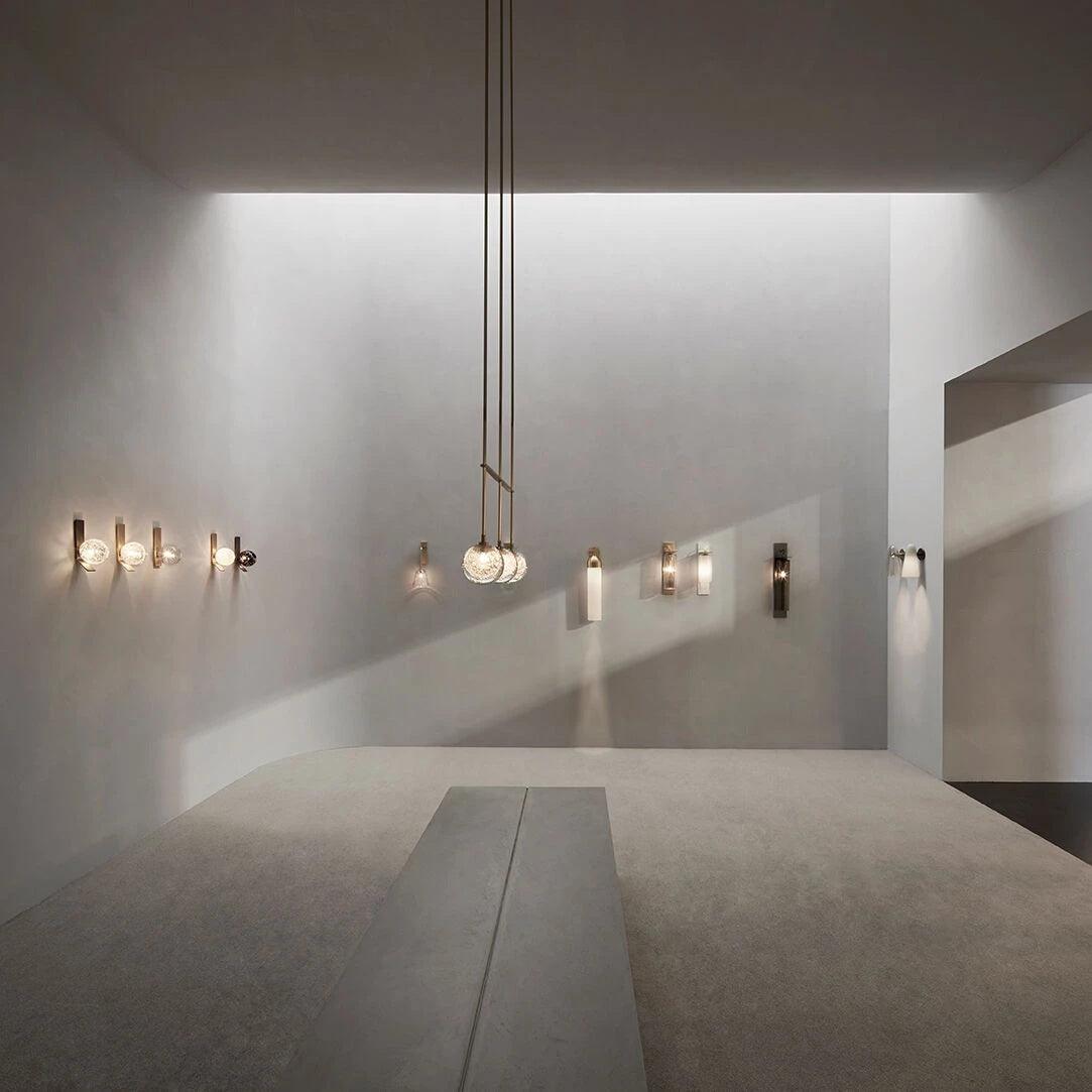 Elegant konisk vägglampa i glas – Modern vägglampa för sovrum och vardagsrum