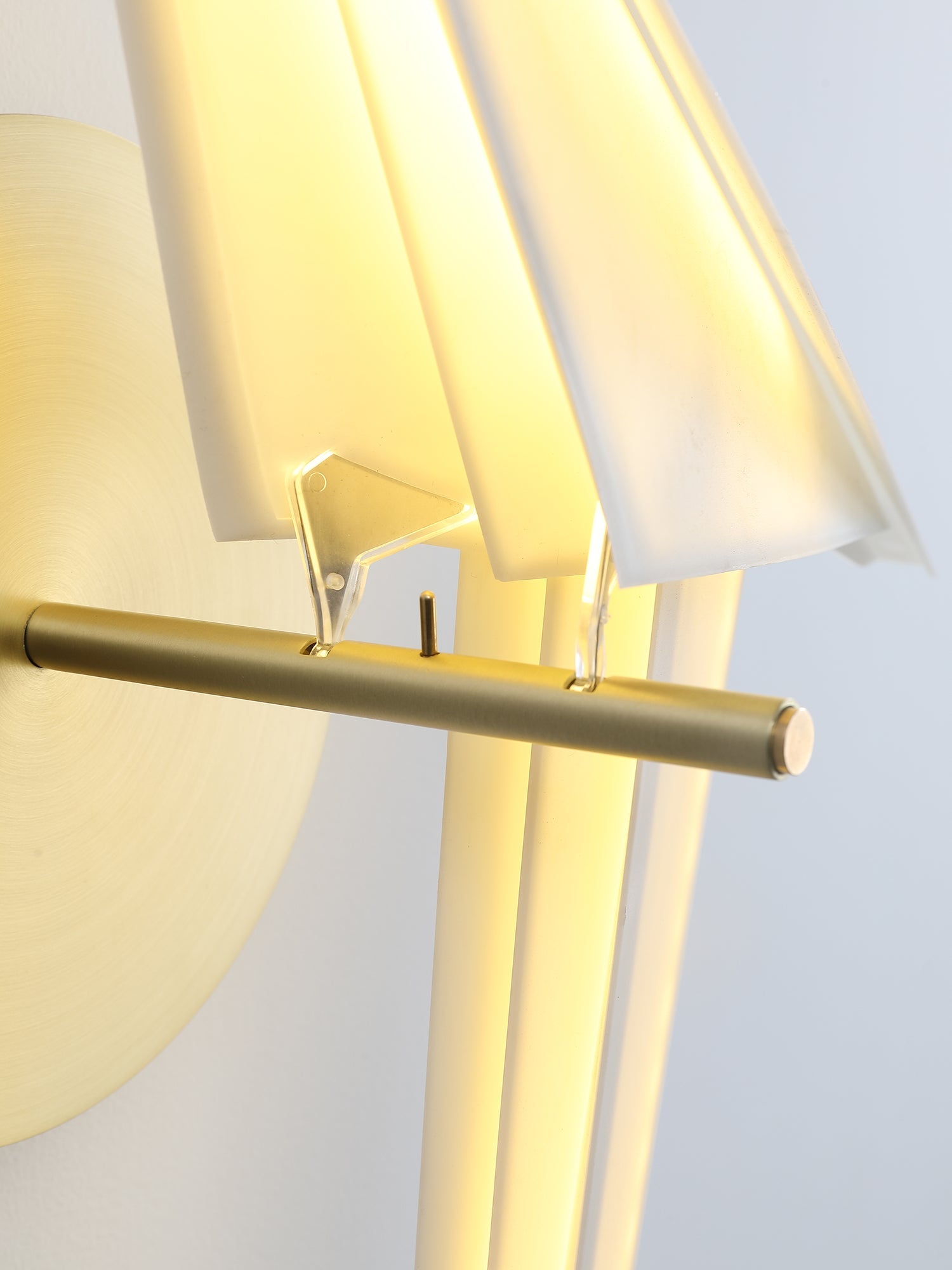 Elegant fågelinspirerad vägglampa – Artistic Nature vägglampa