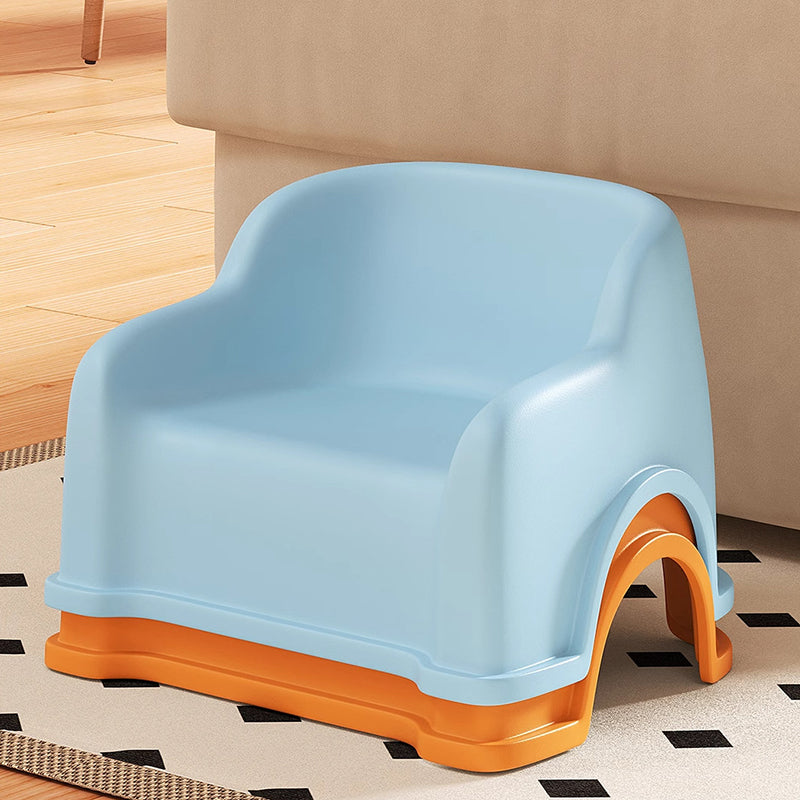 Modern glidformad barnpall - Minimalistisk PP låg sits med ryggstöd och armstöd